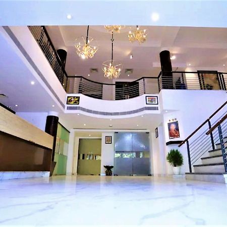 Hotel Arch International Nowe Delhi Zewnętrze zdjęcie