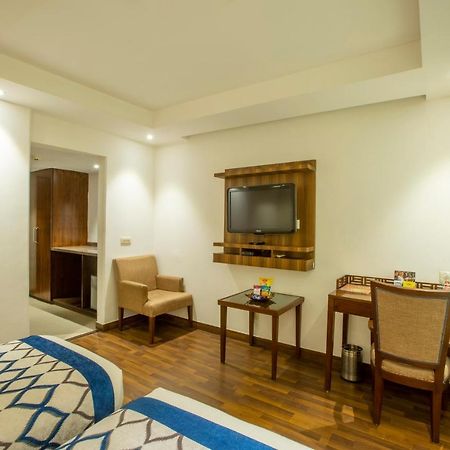 Hotel Arch International Nowe Delhi Zewnętrze zdjęcie