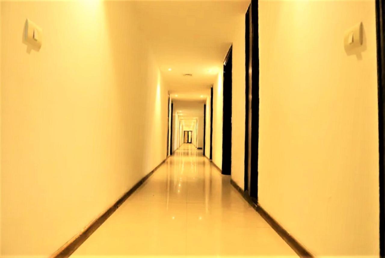 Hotel Arch International Nowe Delhi Zewnętrze zdjęcie